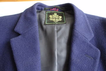 Stylischer Herrenblazer evtl. Gr. M blau Goldknöpfe Wappen