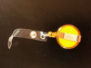 Bade-Halter / Skikarten-Halter mit Rückzug ORANGE