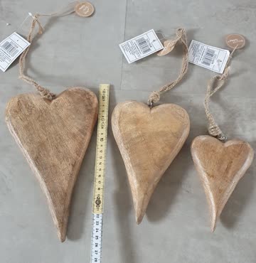 Holz Herzen neu