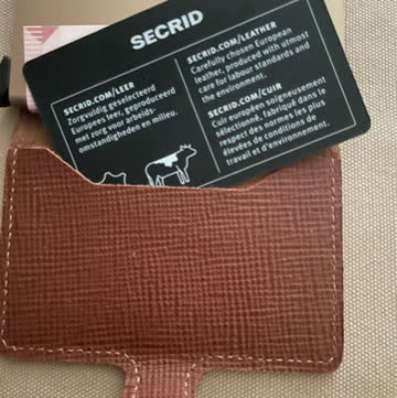 Nagelneues Secrid Etui