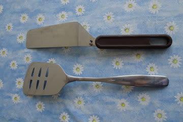 Schaufelset mit Bratkelle und Tortenschaufel