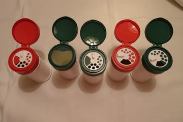 Set mit 5 Oswald Dosen leer