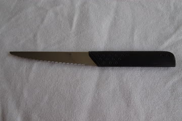 Steakmesser schwarz, Wellenschliff - Einzelstück