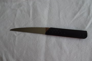 Steakmesser schwarz, Wellenschliff - Einzelstück