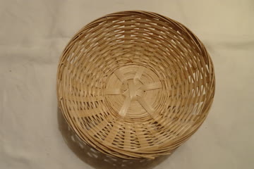 runder Bast Korb klein - Durchmesser ca. 20 cm