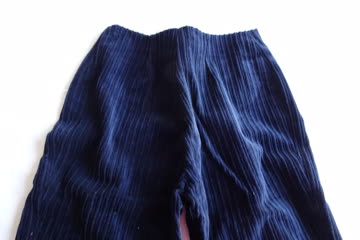 antike kurze Hosen in blau ca. Gr S-M