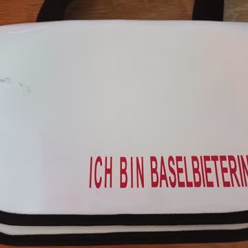 Handtasche mit Portemonnaie