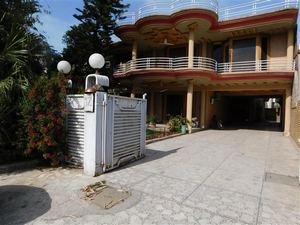 Paramount GuestHouse