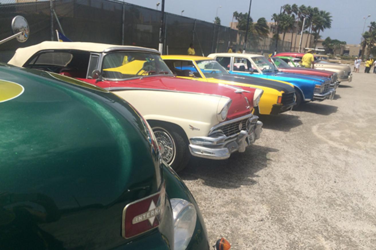 224 CURAÇAO, A PASSION FOR ANTIQUE CARS