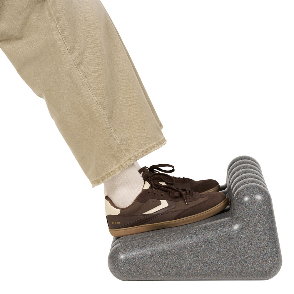 BakkerElkhuizen-FootRest-No-4-Feet-Flat-2.jpg