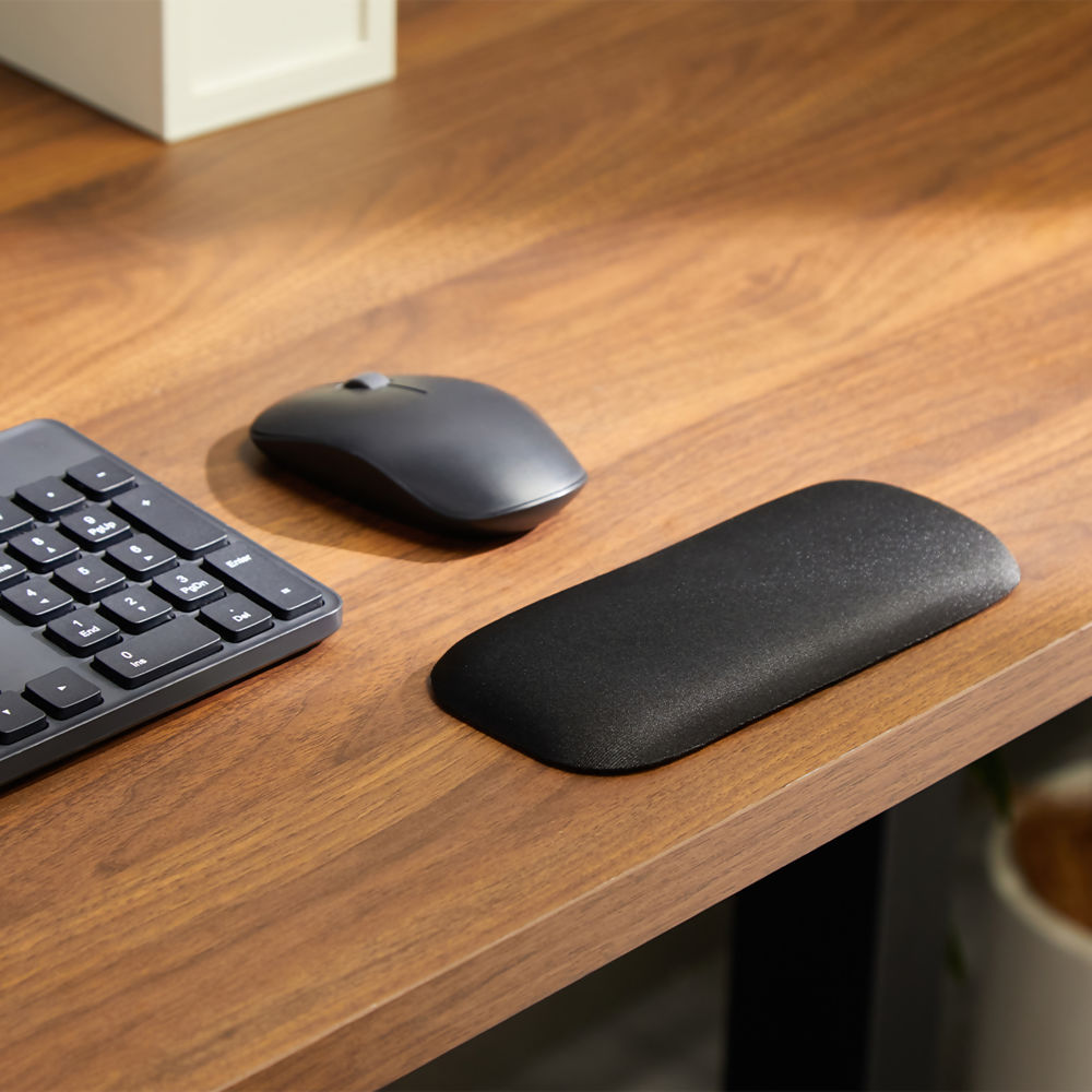 EasyRest-Memory-Foam-Wrist-Rest-Mouse-Lifestyle.jpg