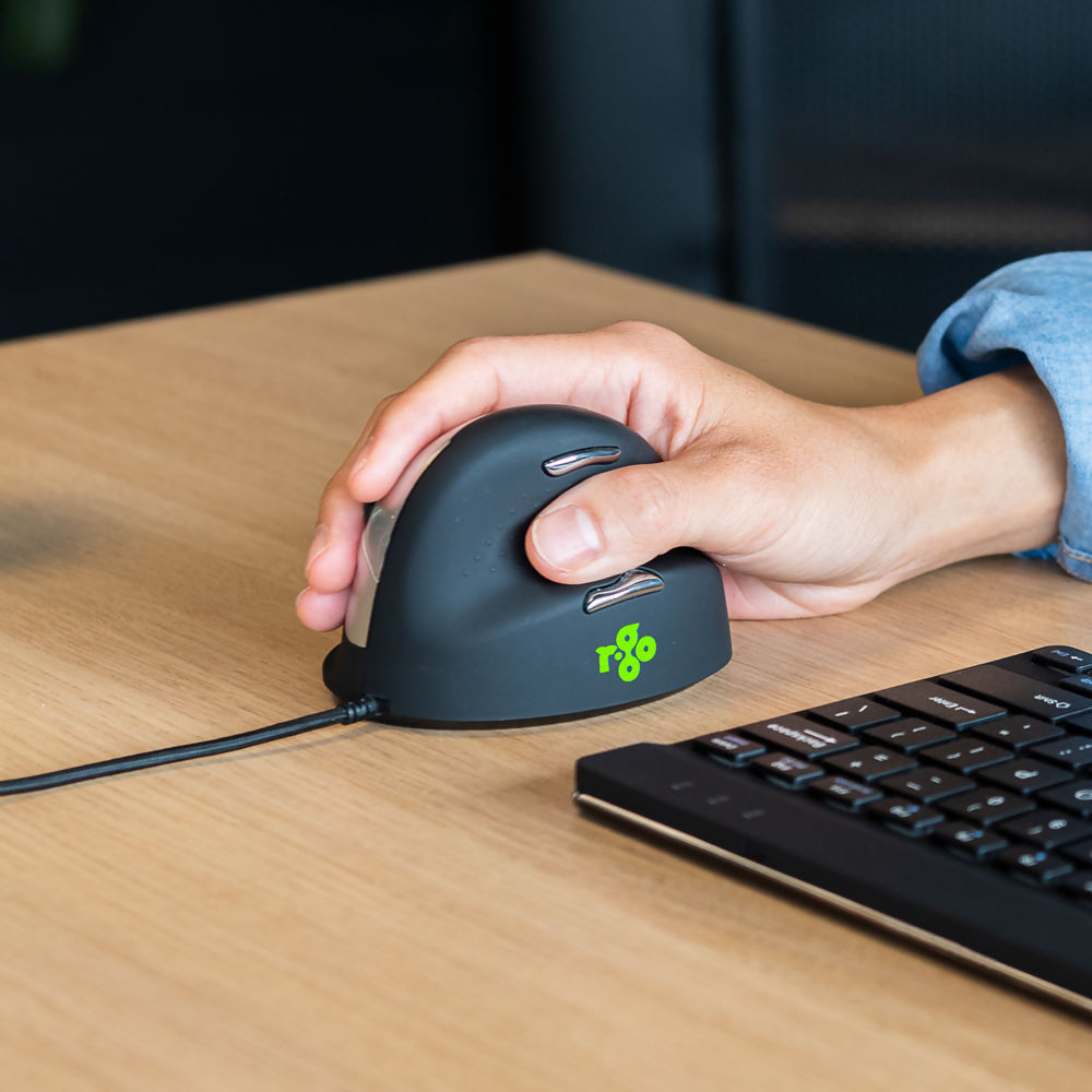 R-Go-HE-Break-Ergonomic-Mouse-Lifestyle.jpg