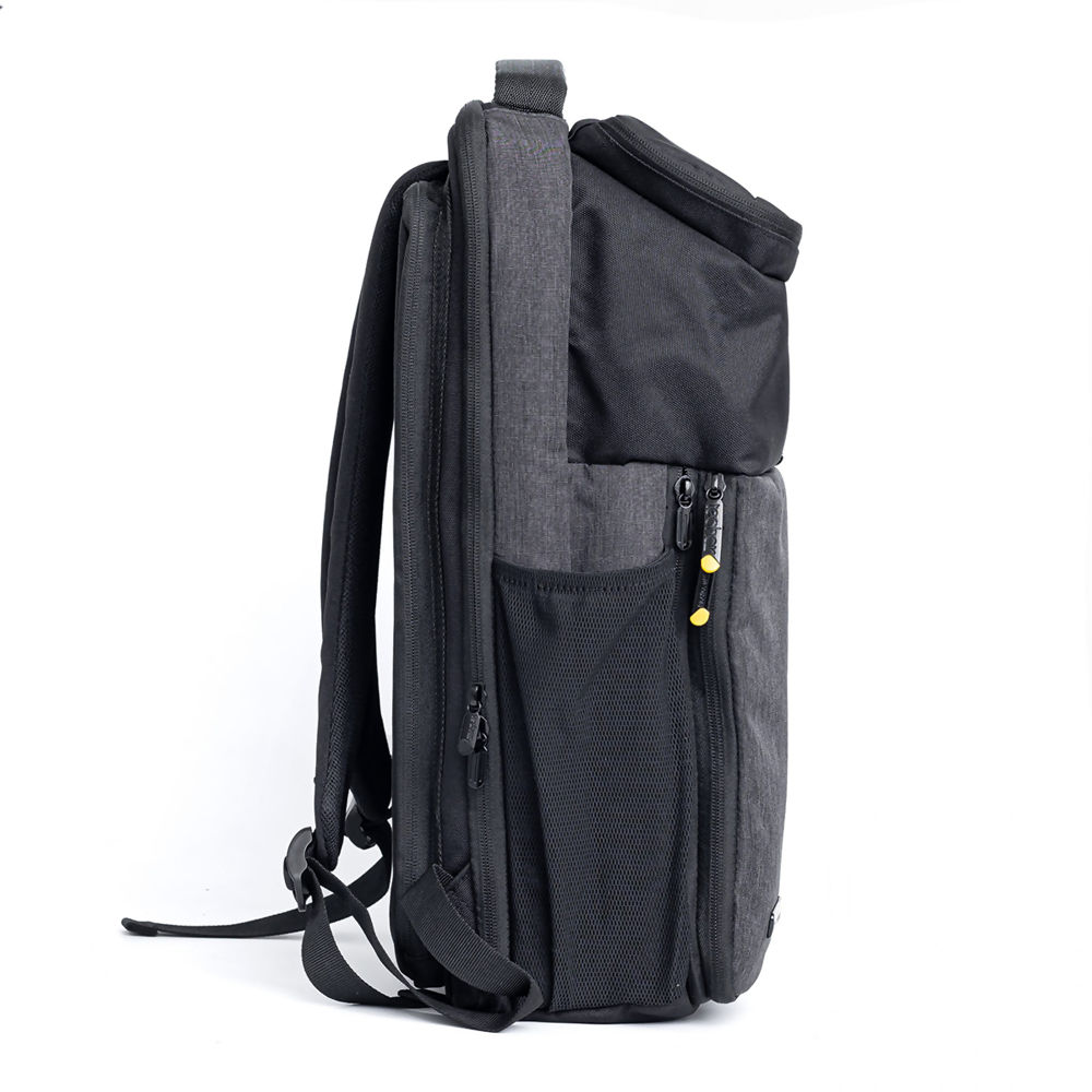 Techair-Commuter-Pro-Backpack-Right-Side.jpg