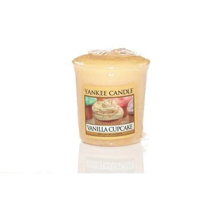 CLASSIC VOTIVE VANILLA CUPCAKE