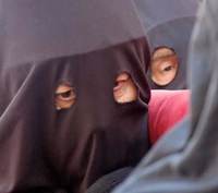 Medium jpg cagoule procession