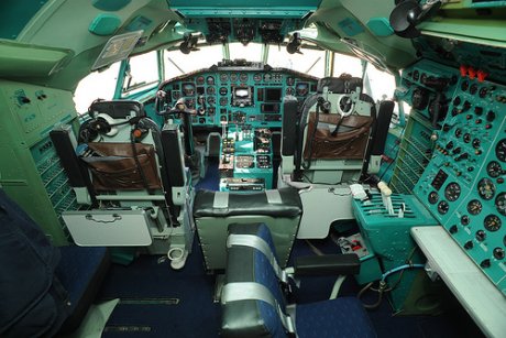 Dans un Tupolev 154 - JPG - 168.5 ko Dans un Tupolev 154 - JPG - 168.5 ko