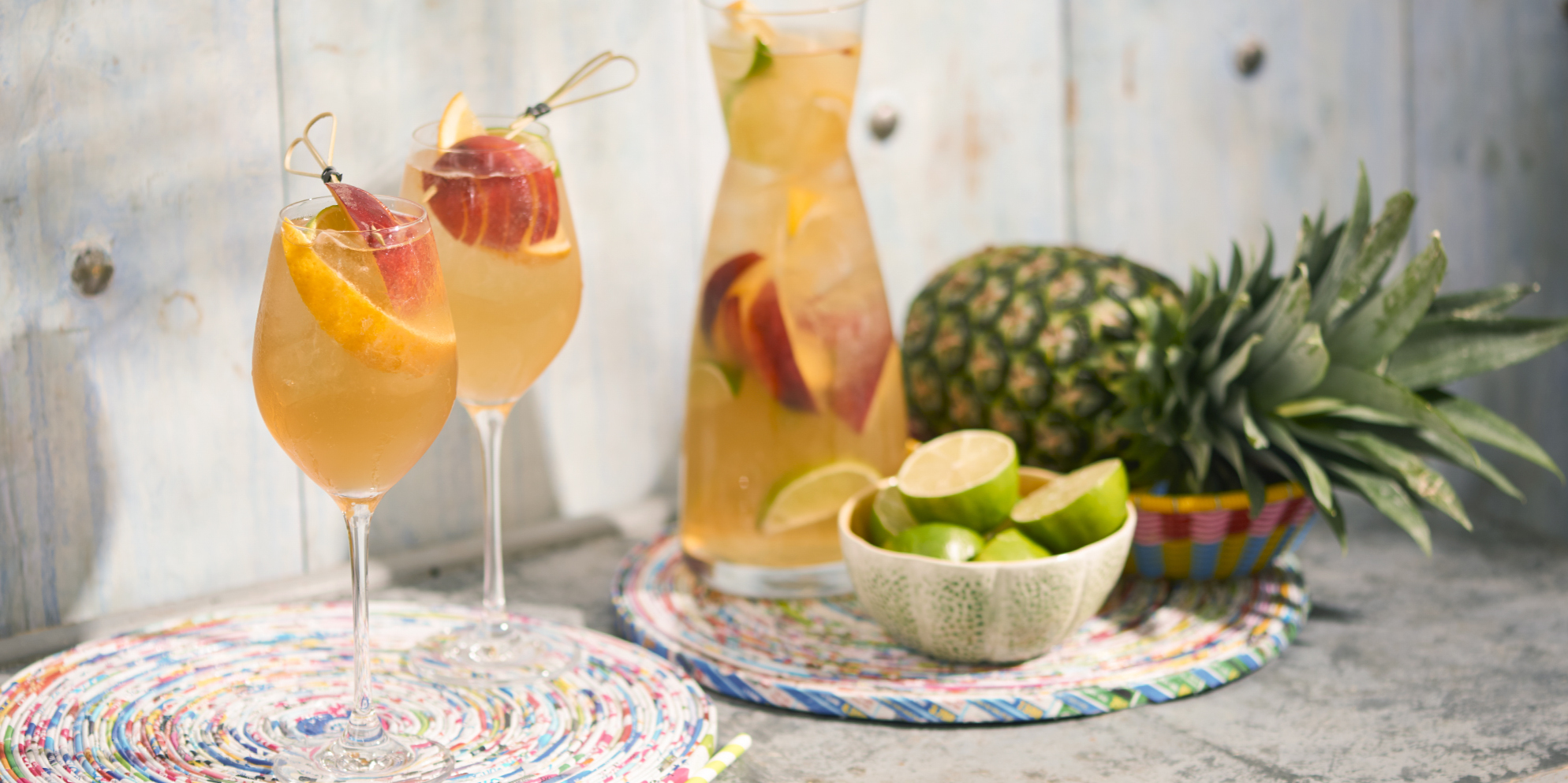 WHITE WHISKY SANGRIA