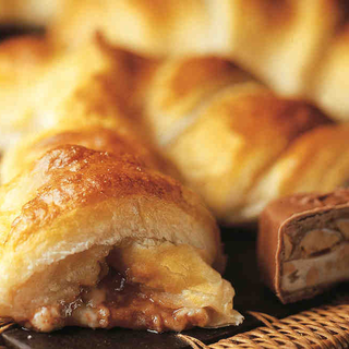 Šokolaadi-pähkli-croissant\'id