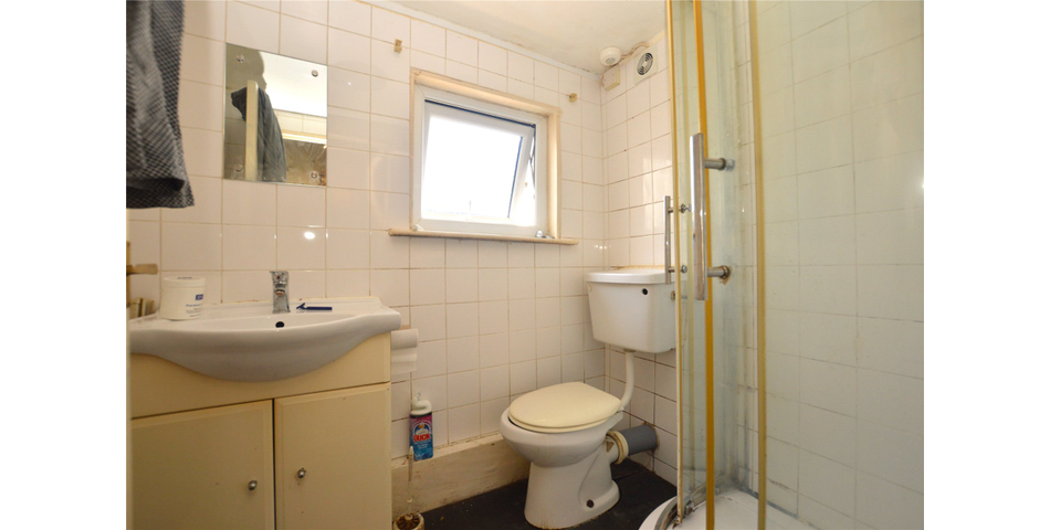 20A , Church Street, Helston, TR13 8TG