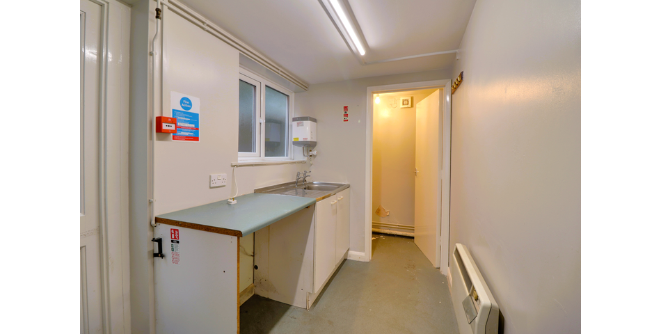 New Road, Great Torrington, Devon, EX38 8EJ