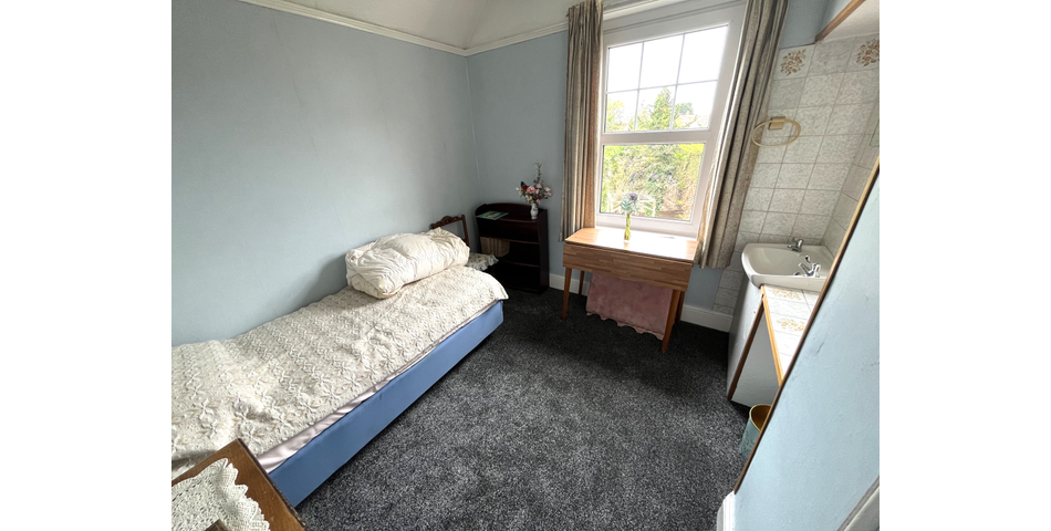 2 The Broadway, Exmouth, EX8 2NW