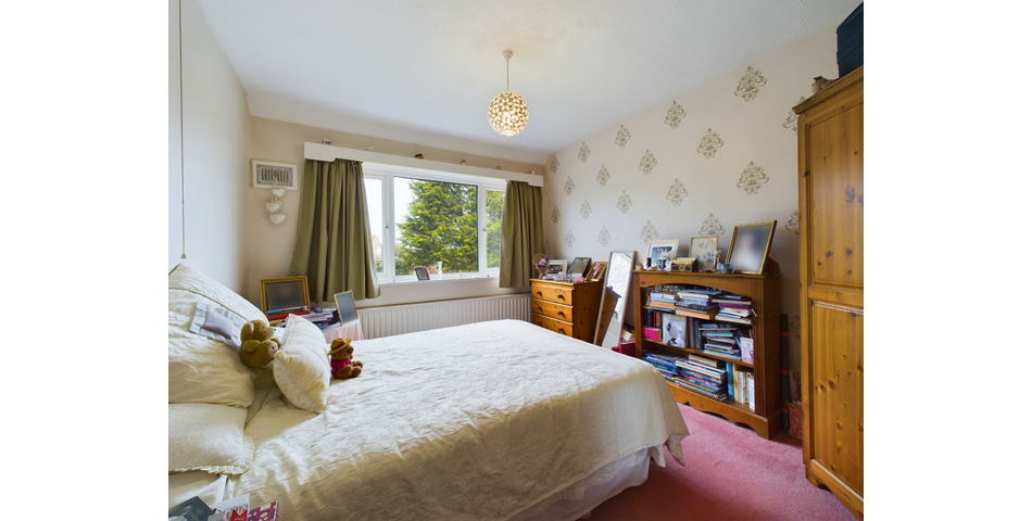 16 Holmwood Avenue, Kidderminster, DY11 6DA