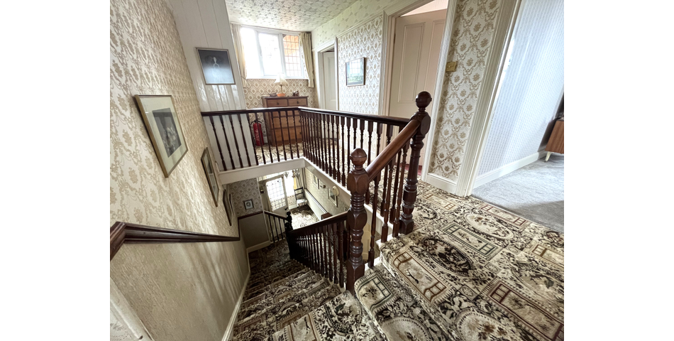 2 The Broadway, Exmouth, EX8 2NW