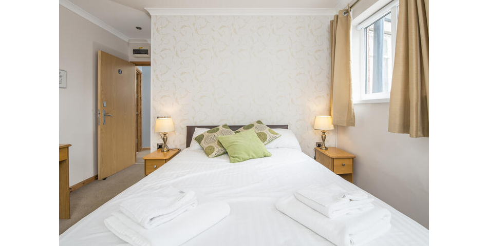 The Elan Hotel, West Street, Rhayader, Powys, LD6 5AF