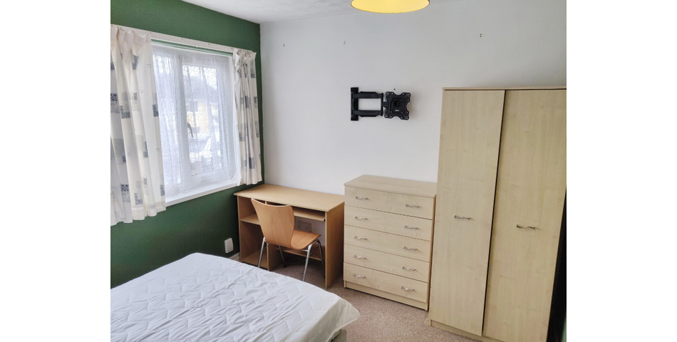 1 Carnock Road & 11 St Erth Road, Plymouth, PL2 3SG