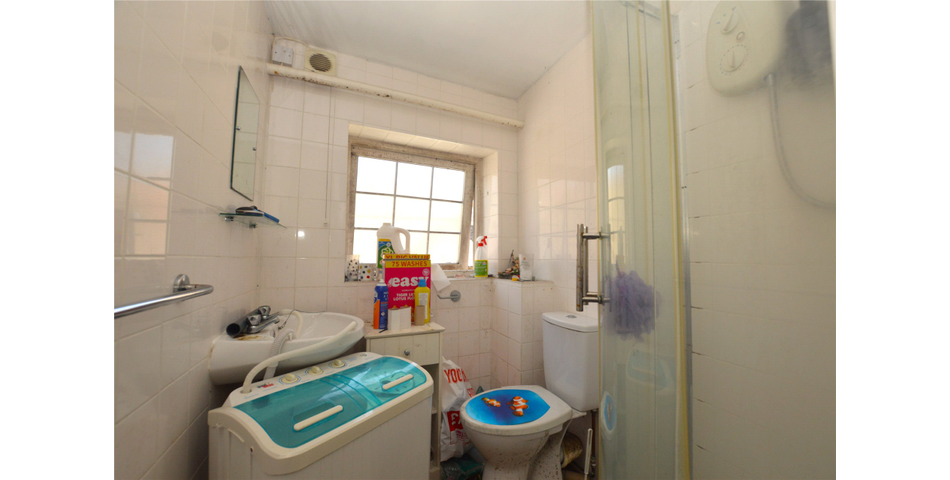 20A , Church Street, Helston, TR13 8TG