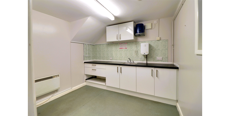 New Road, Great Torrington, Devon, EX38 8EJ