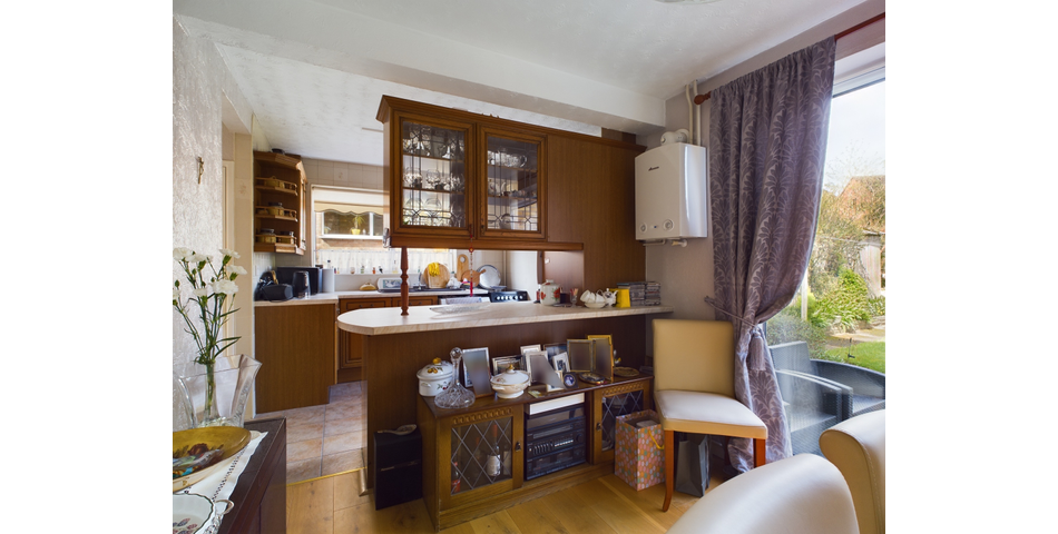 16 Holmwood Avenue, Kidderminster, DY11 6DA