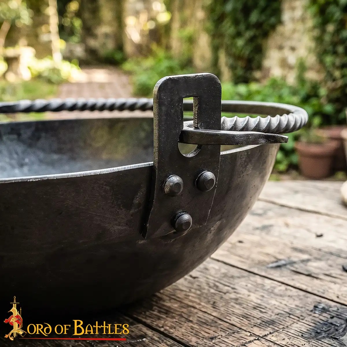 Hand-Forged Viking Iron Cauldron Kettle - 21cm - Image 7