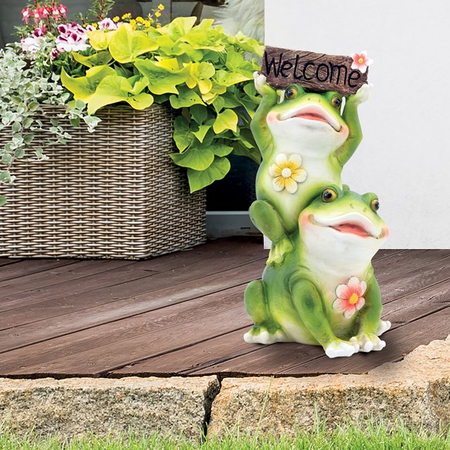 Cute couple Frog with Welcome Sign Garden Ornament Cute couple Frog with Welcome Sign Garden Ornament