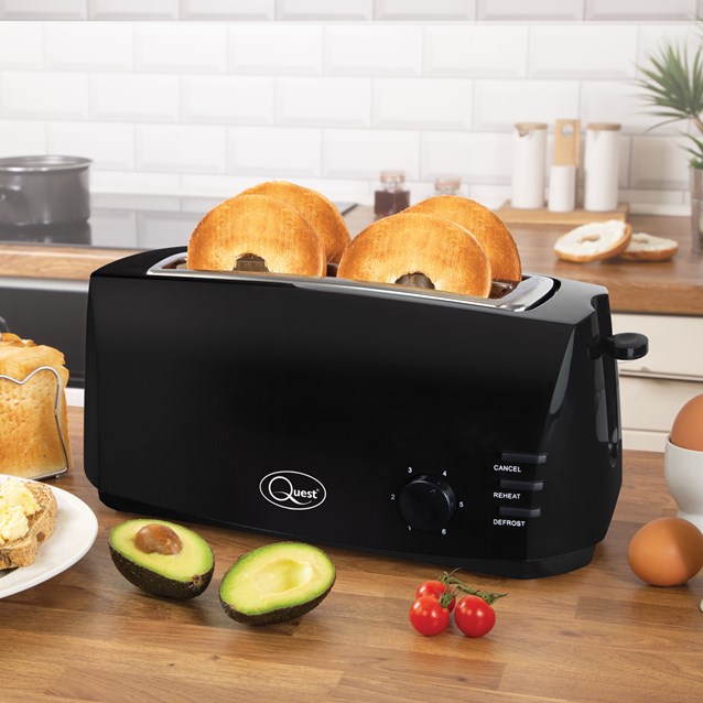 4 Slice Cool Touch Toaster - Black 4 Slice Cool Touch Toaster - Black