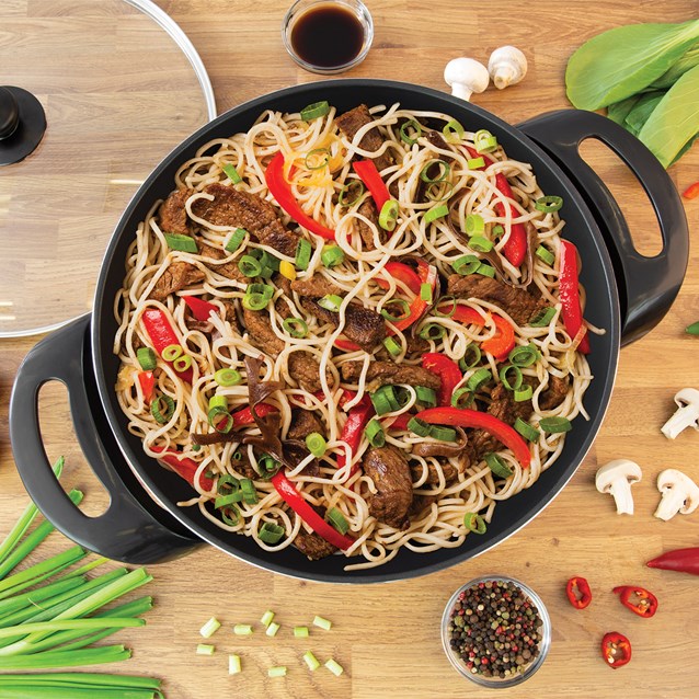 Electric Non-Stick Wok/ Multi Cooker Electric Non-Stick Wok/ Multi Cooker