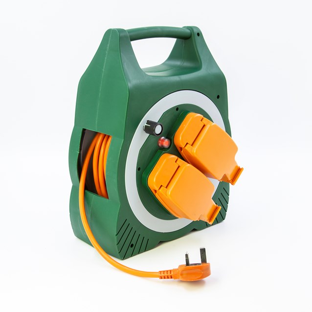 2 Way 15M Outdoor Cable Reel - 13A 2 Way 15M Outdoor Cable Reel - 13A
