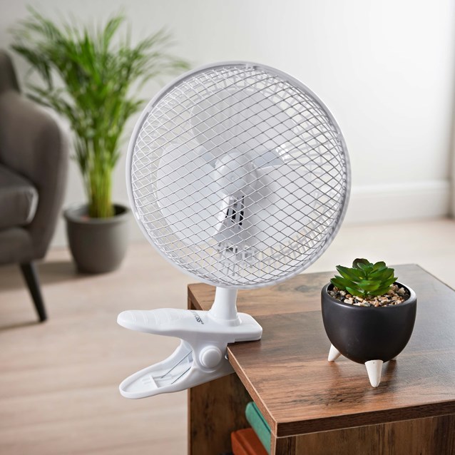 6" 2 in 1 Desk/Clip Fan 6" 2 in 1 Desk/Clip Fan