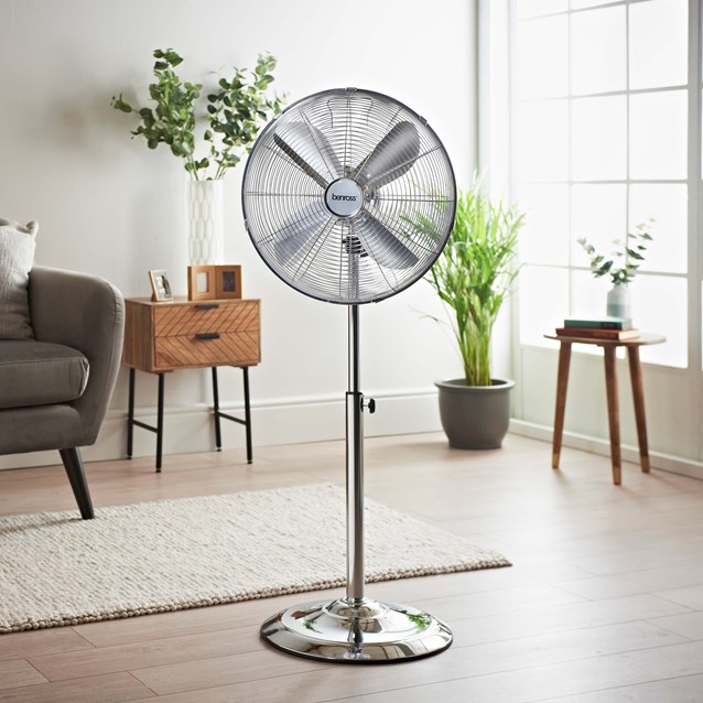 16" Chrome Stand Fan 16" Chrome Stand Fan