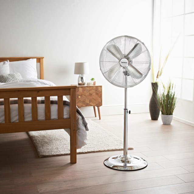 16" Chrome Stand Fan 16" Chrome Stand Fan
