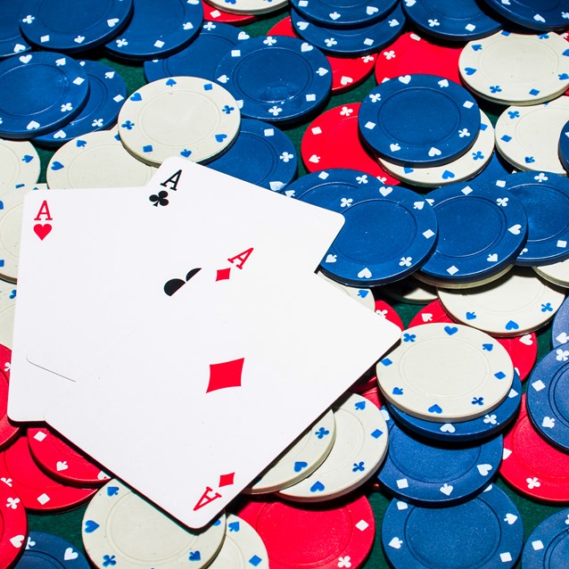 400PC Poker Set In Aluminium Case - 4g Chips 400PC Poker Set In Aluminium Case - 4g Chips