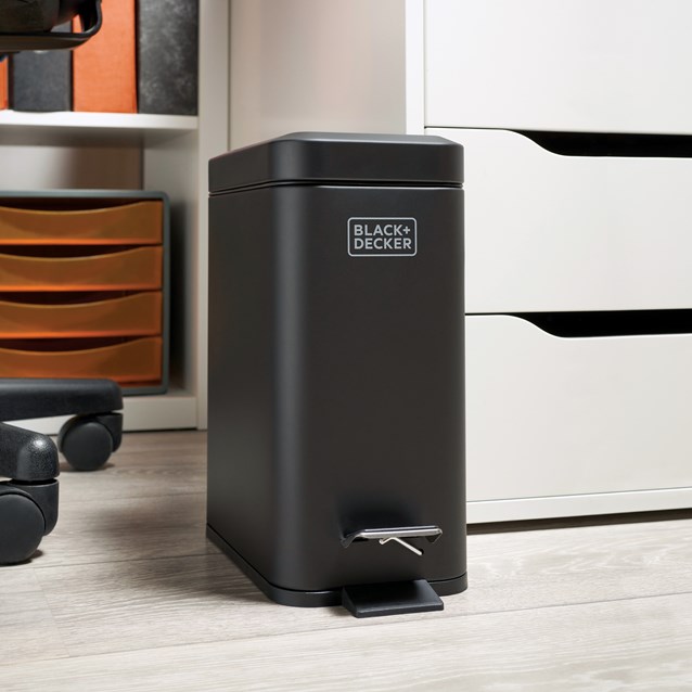 B+D 5L Slimline Soft Close Pedal Bin Matt Black B+D 5L Slimline Soft Close Pedal Bin Matt Black
