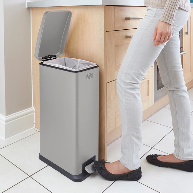 B+D 20L Slimline Soft Close Pedal Bin Grey B+D 20L Slimline Soft Close Pedal Bin Grey