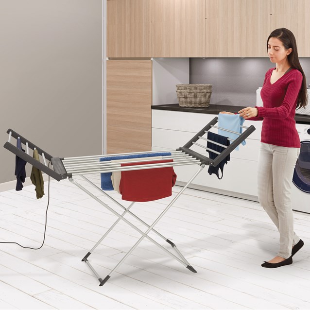 B+D Heated Winged Airer