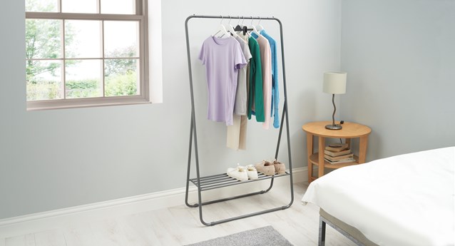 B+D Clothes Rail w/Hanging Vac Bag B+D Clothes Rail w/Hanging Vac Bag
