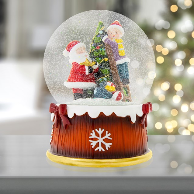 Musical Santa Scene Snowglobe Musical Santa Scene Snowglobe