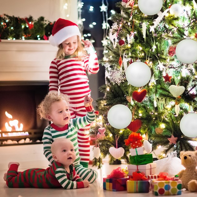 3PK 15cm White Traditional Matt Bauble 3PK 15cm White Traditional Matt Bauble