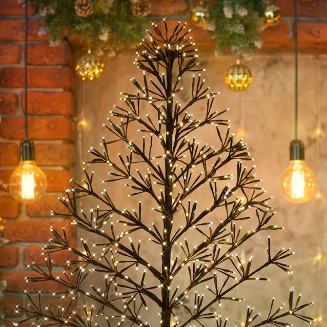 1.8M Light Up Twinkling Starburst Tree 744 led