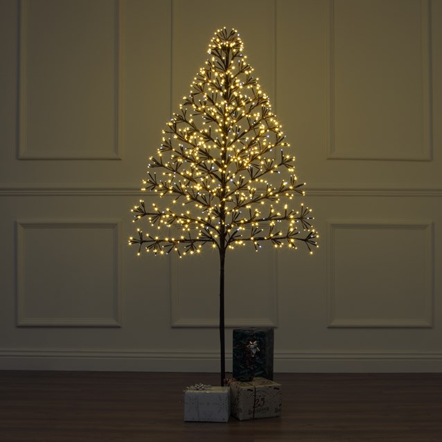 1.8M 744 LED's Twinkling Starburst Tree 1.8M 744 LED's Twinkling Starburst Tree