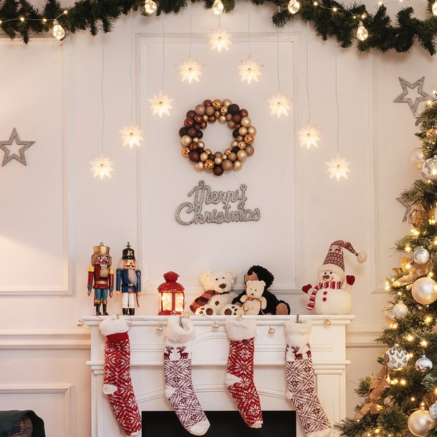 3D Star V Shape Curtain Lights - Warm White 3D Star V Shape Curtain Lights - Warm White